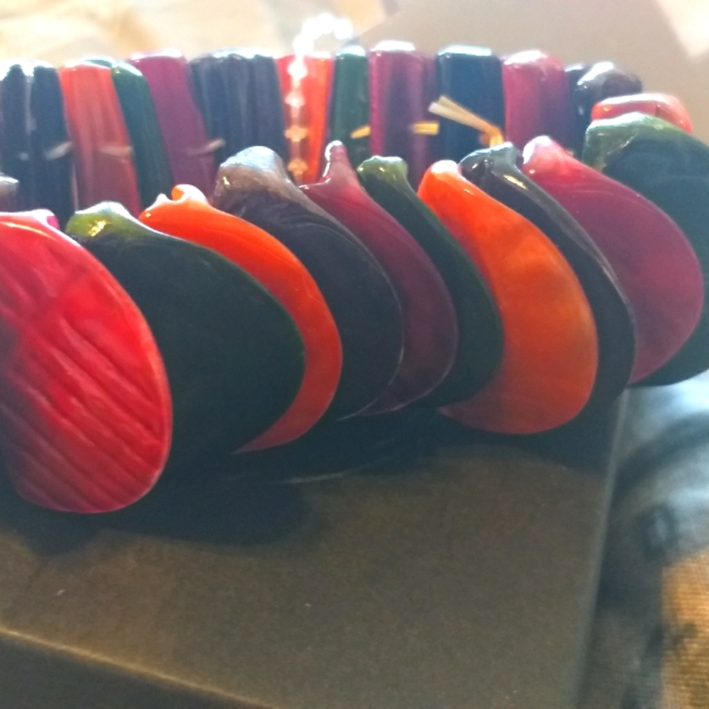 Oyster shell beads bracelet